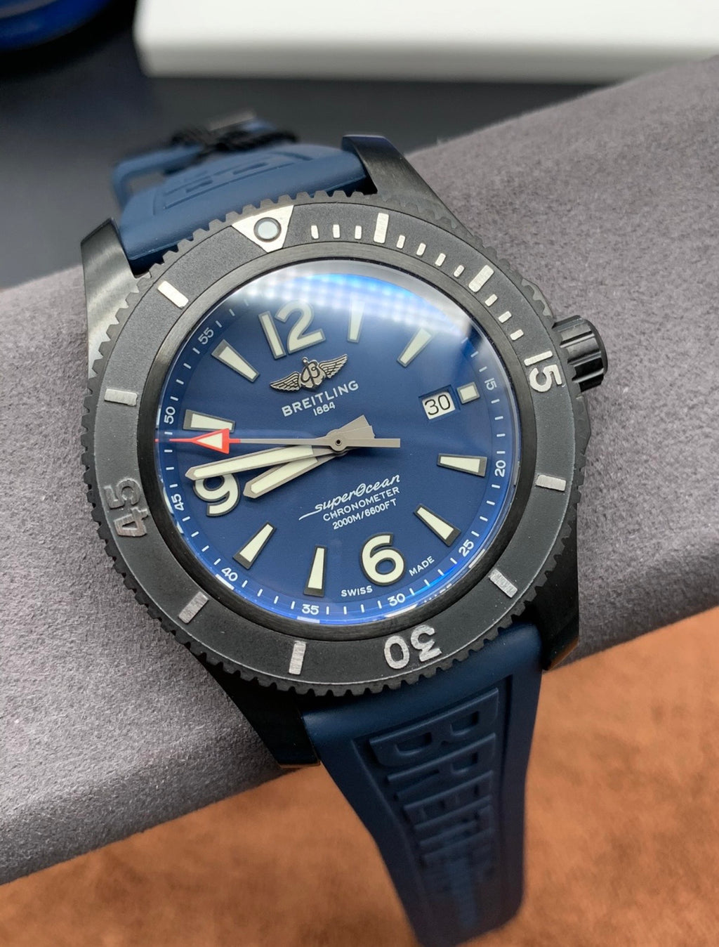 Breitling-“Superocean Automatic 44 Night Mission Blue”