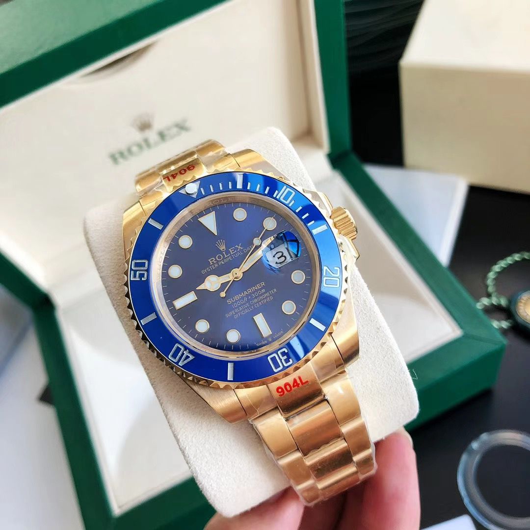 Rolex Submariner Date “Yellow Gold”