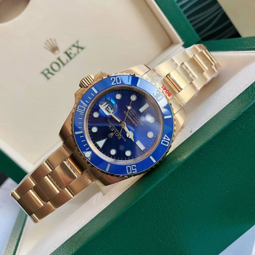 Rolex Submariner Date “Yellow Gold”
