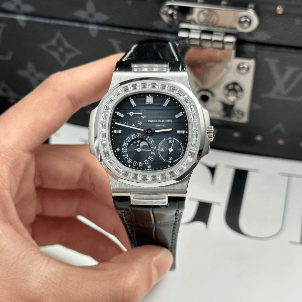 Patek Philippe Nautilus 5724G-001 40mm V3 2025