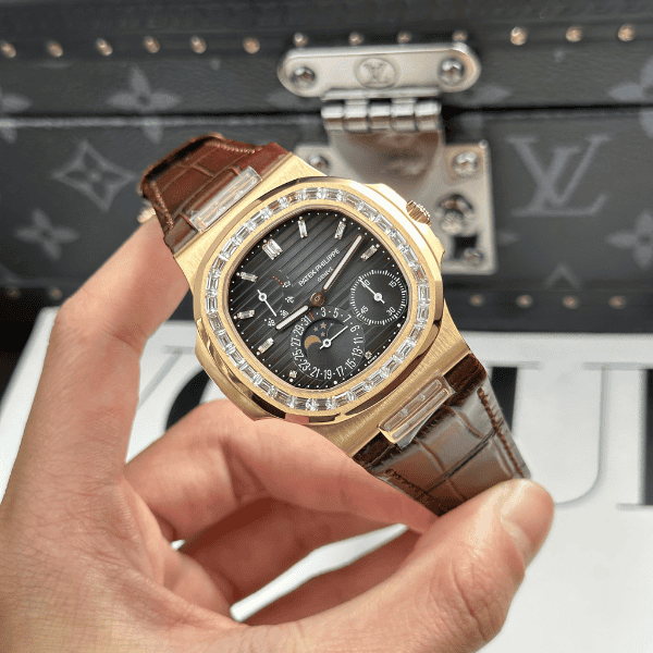 Patek Philippe Nautilus 5724R-001 40mm