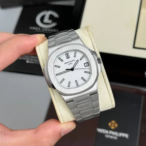 Patek Philippe Nautilus 5711/1A-011 40mm White Dial