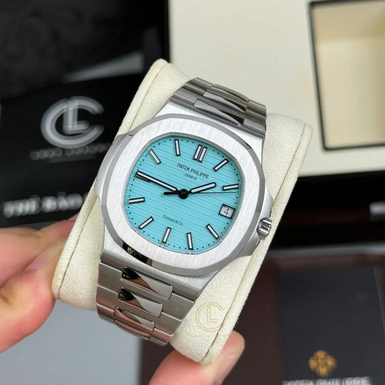 Patek Philippe Nautilus 40mm 5711/1A-018 40mm Dial Tifany & CO WY