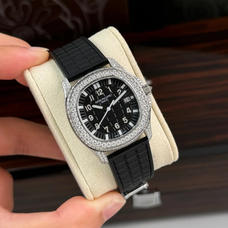 Patek Philippe Aquanaut 5067A-025 35.6mm Black Dial Full Moissanite Steel