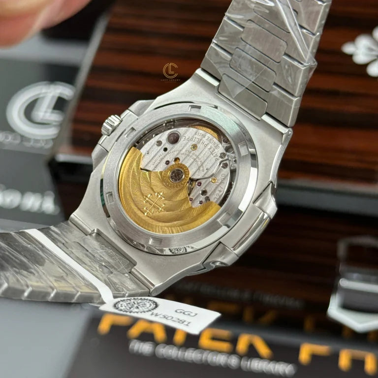 Patek Philippe Nautilus 5711/1A 40mm Demi Baugette Blue Full Moissanite HongKong