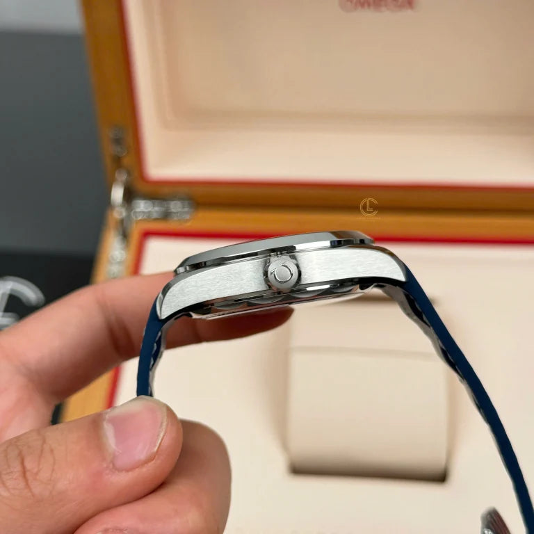 Omega Seamaster Aqua Terra Worldtimer 43mm Blue Dial