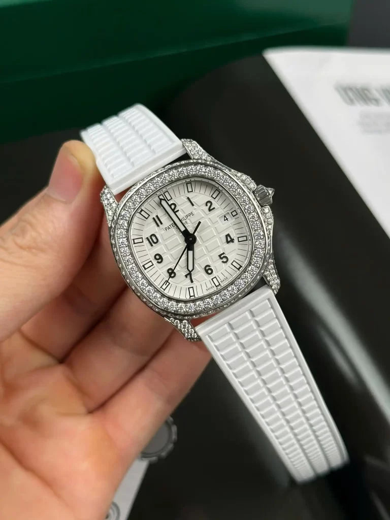 Patek Philippe Aquanaut 5067A-011 White full moissanite 35mm